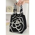 Color black
