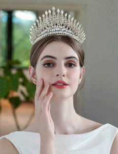 Looking for tiaras Buy online on Bob Shop.