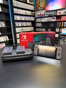 Consoles - Nintendo Switch HAC-001 32GB Console Only Black