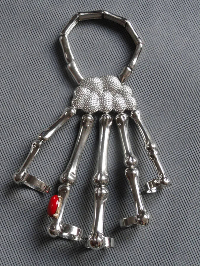 2426990423_101909521