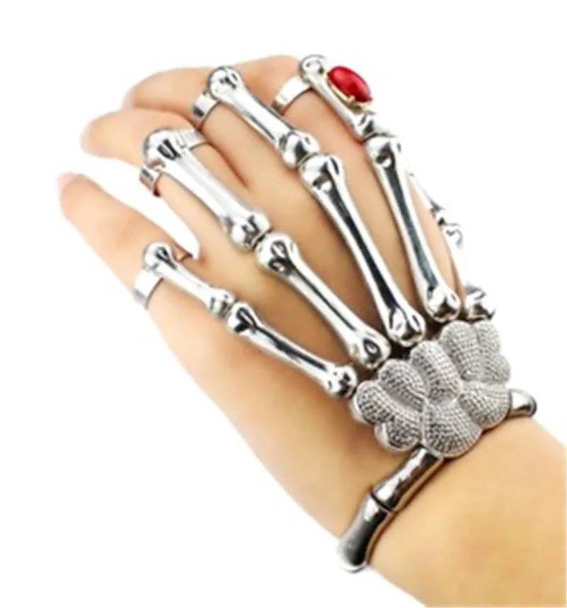 2427867565_101909521