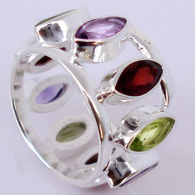 ***WOAW!!!*** SPARKLING NATURAL AMETHYST, GARNET AND PERIDOT IN SOLID STERLING SILVER RING!!!