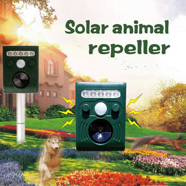 GeatHouse Solar Power LED Light Ultrasonic Animal Repeller Mouse Birds Snake Ex