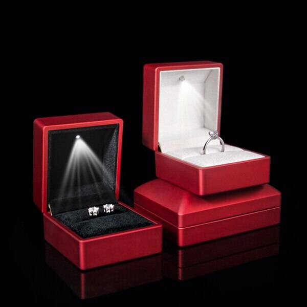 Red Solid Polish LED Lighted Ring Box Jewelry Wedding Gift Case