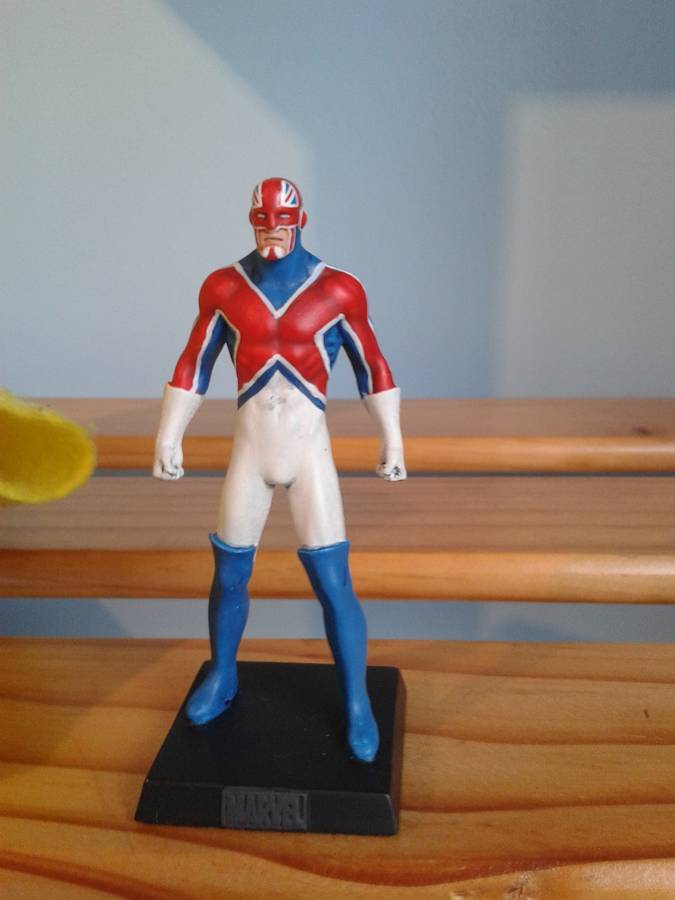 Classic Marvel Figurine Collection: Issue 21 - Captain Britain by Eaglemoss