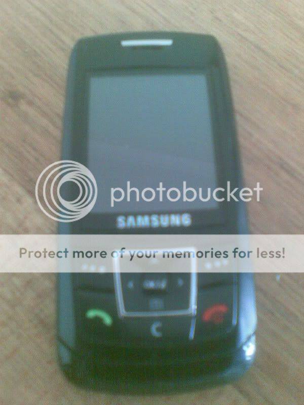 Samsung E250 - Black - Don't miss this!