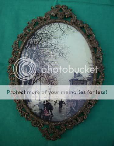 Dome Oval Winter Scene Wall Hanging