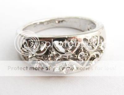 Stunning Designer Crystal Ring Size 7