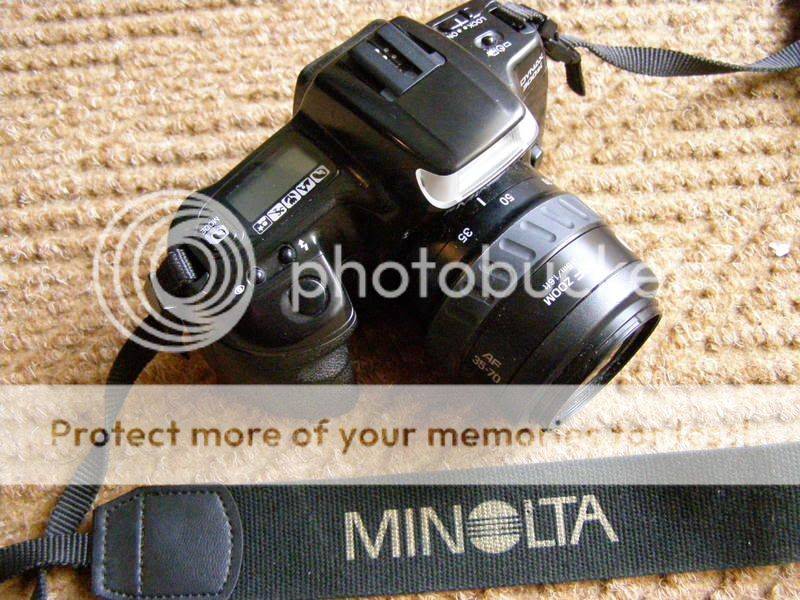 Minolta dynax 300si slr camera