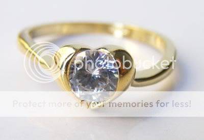 Gorgeous 18kgp Stamped CZ heart ring