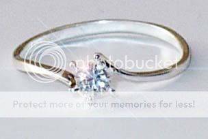 SPARKLING 925 SILVER SIM DIAMOND STUNNER! size 7