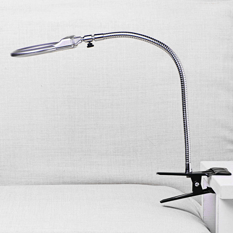 New 2.5 x 90MM 5 x 22MM 2 LED Lighted Table Top Desk Magnifier Magnifying Glass with Clamp