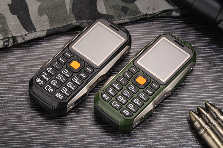GOFLY S7000 2.0 Inch 3800mAh OTG Flashlight FM MP3 Power Bank Dual SIM Outdooors Mini Feature Phone