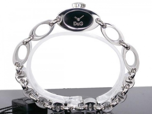 Buy from us for R4000, or bid for a bargain-  WOMENS THREADS BRACELET WATCH DW0338