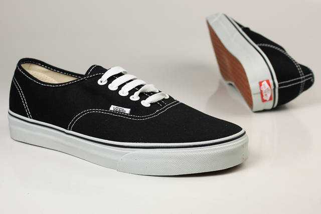 VANS - AUTHENTIC VN-0EE3BLK