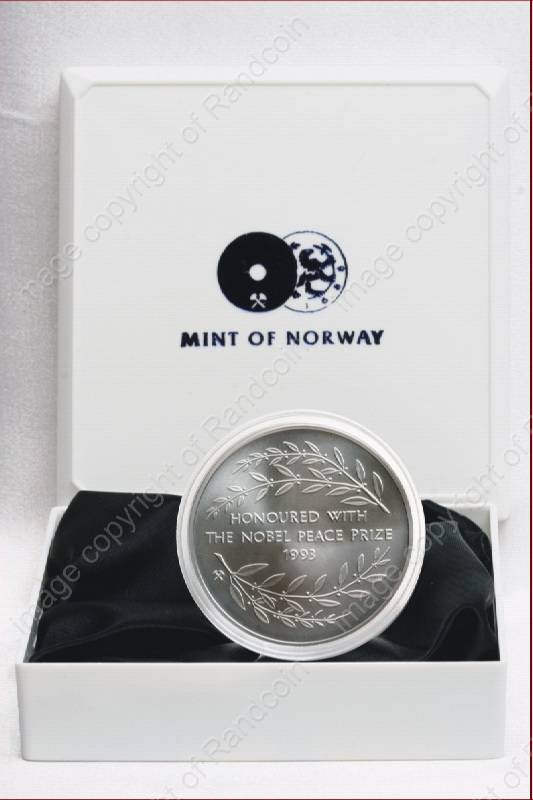 Mandela_Silver_Norway_Nobel_Peace_Medal_box_rev