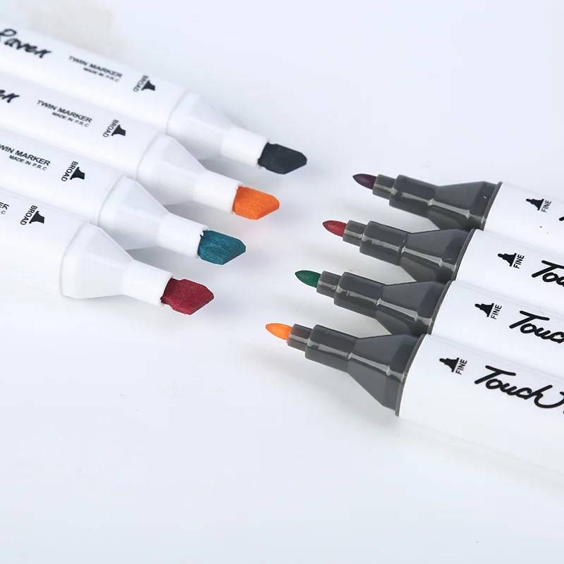 Set of 80 Twin Tip Marker Pen Highlighters for Graphic Art With Carry Case