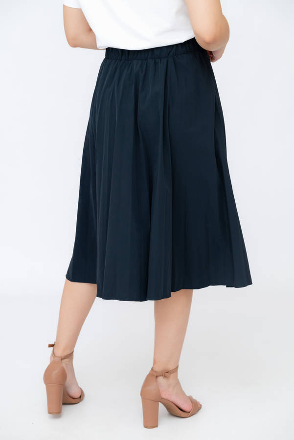 Casual Navy Pleated Skirt