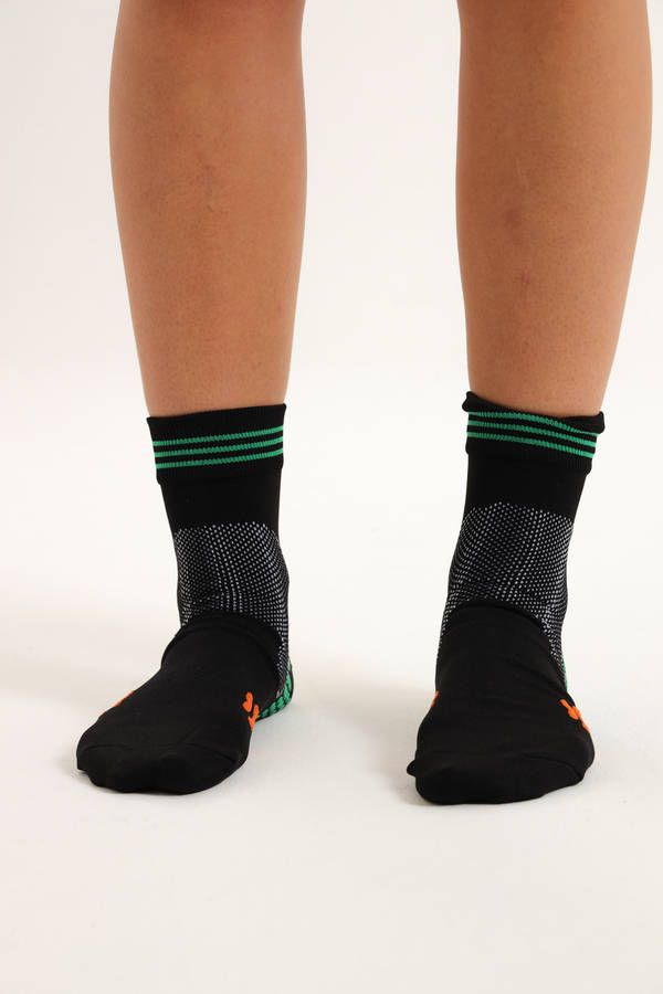 Senza Sport® Ankle Length Compression Socks Fit UK4 To UK12