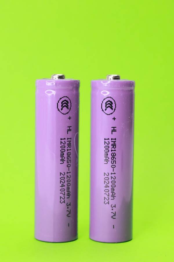 Rechargeable 3.7V 18650 1200mah Batteries Pack Of 2
