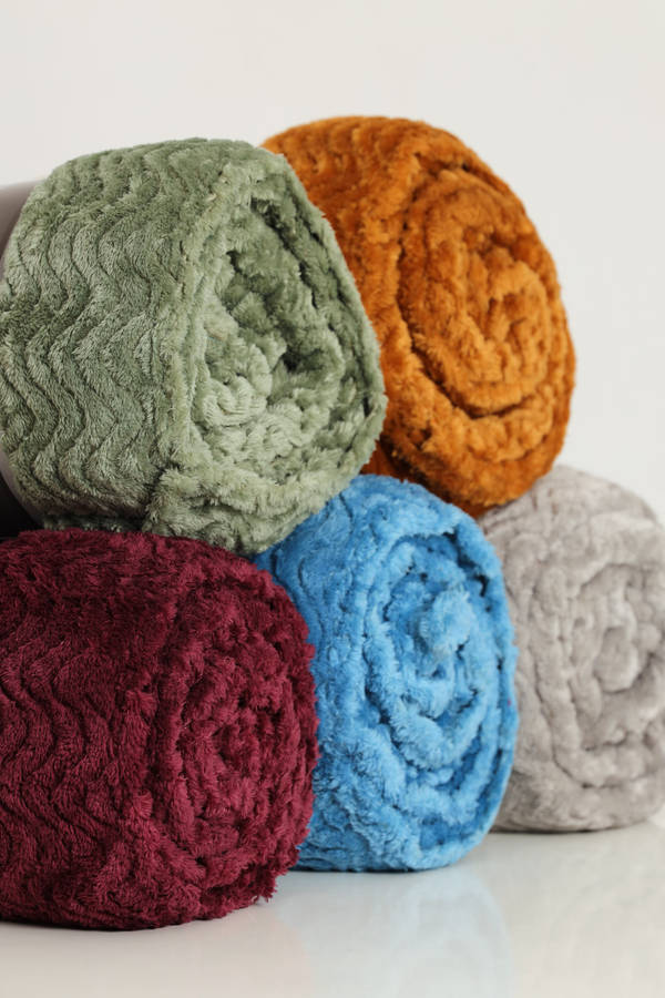 Pierre Cardin Textured Ripple Flannel Luxury Throw XL 180cm x 200cm