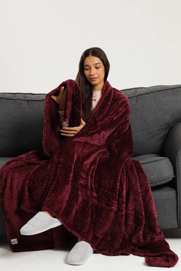 Pierre Cardin Textured Ripple Flannel Luxury Throw XL 180cm x 200cm