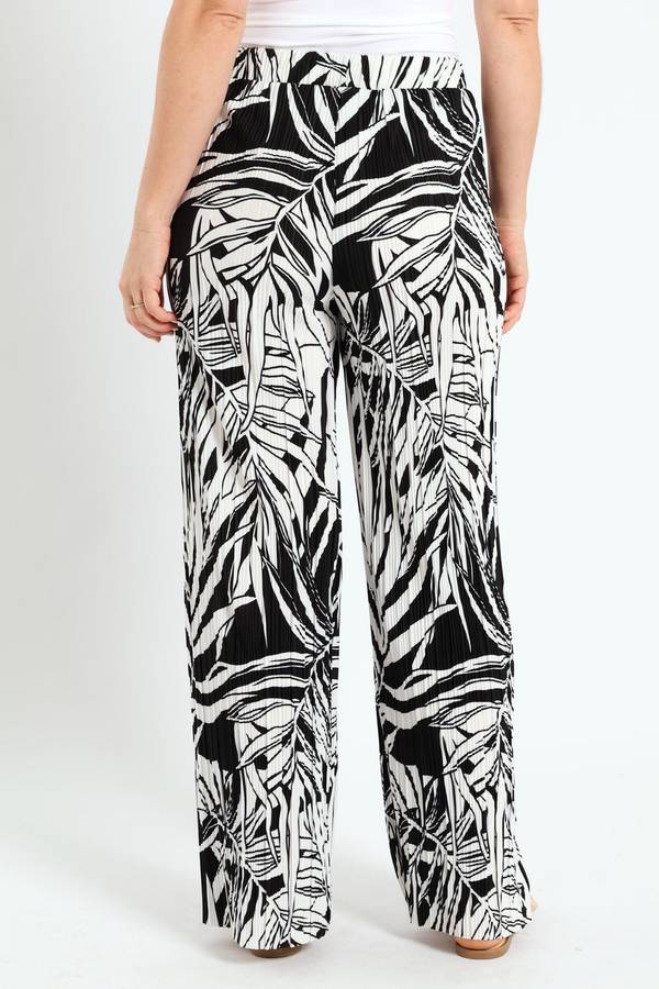 ladies Black & White Printed Pants and Wide Arm Crop Co-Ord Set