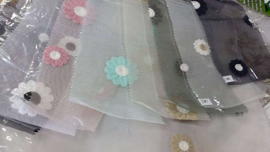 Tulle Embroidered Daisy