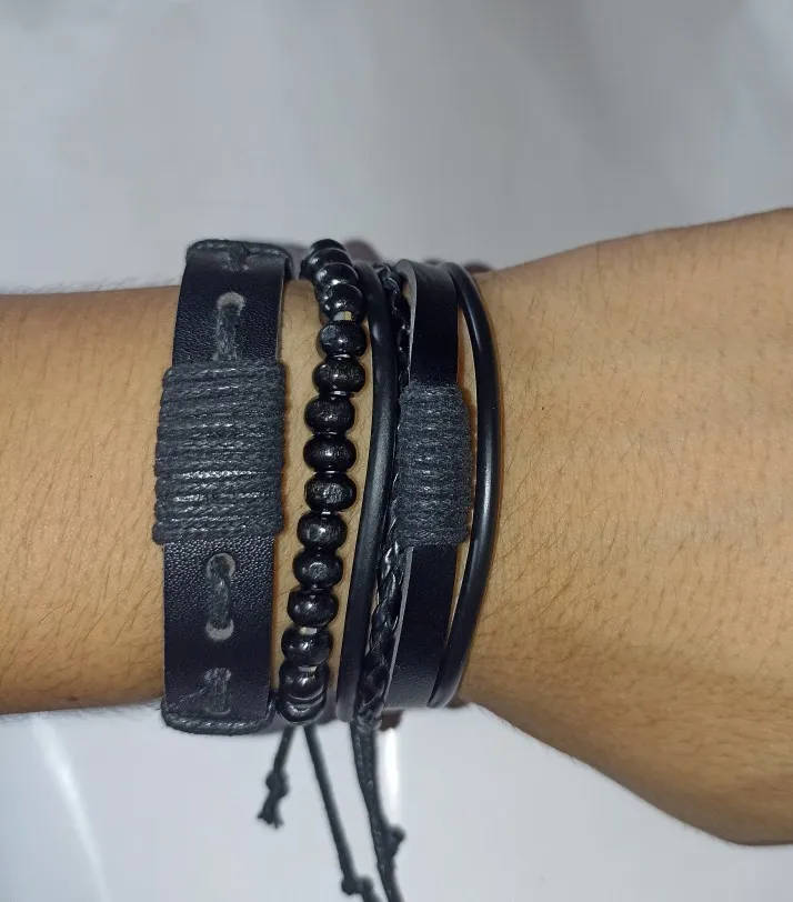 4pcs Quartz Watches Bracelet Watch Set - Black and White