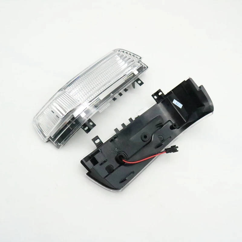 Side Rearview Mirror Turn Signal Indicator Light LED Repeater Lamp For Mitsubishi Pajero Montero