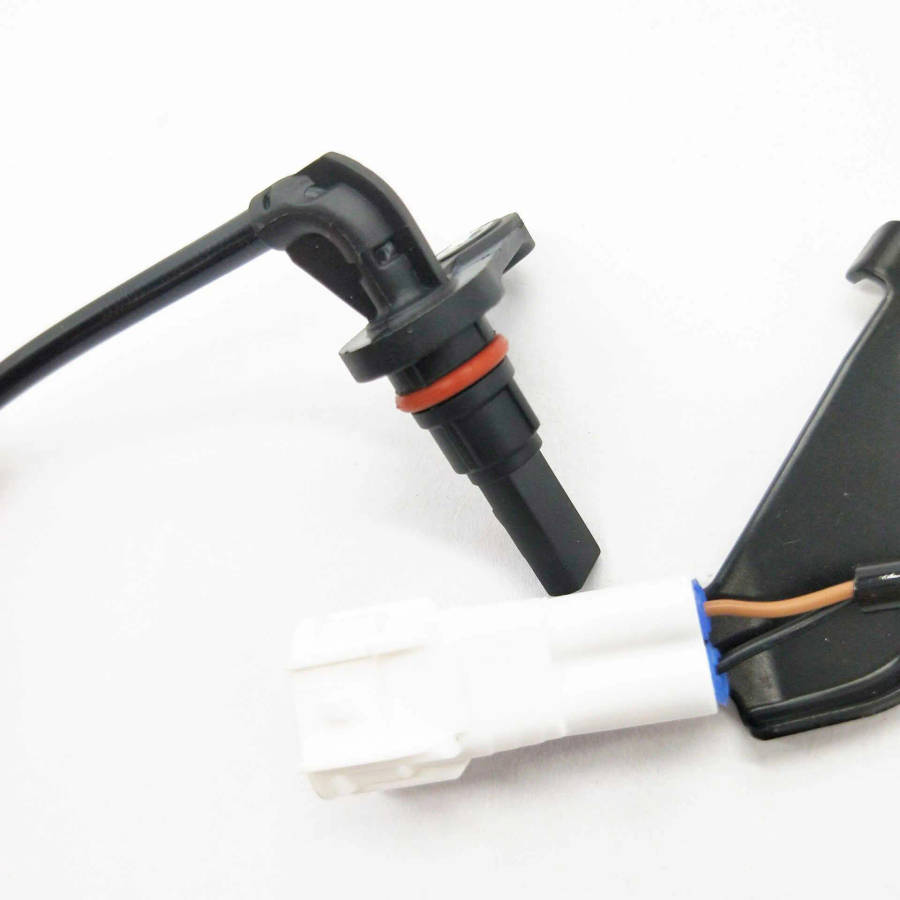 Rear Left ABS Sensor Wheel Speed Sensor For Toyota Hilux 2015 UP