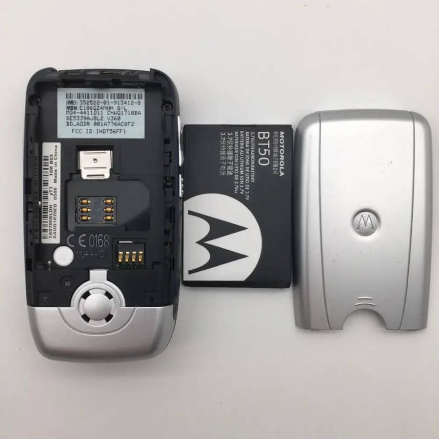 Motorola V360 Refurbished Unlocked Flip GSM Mobile Phone Video recorder cell phone with Ru