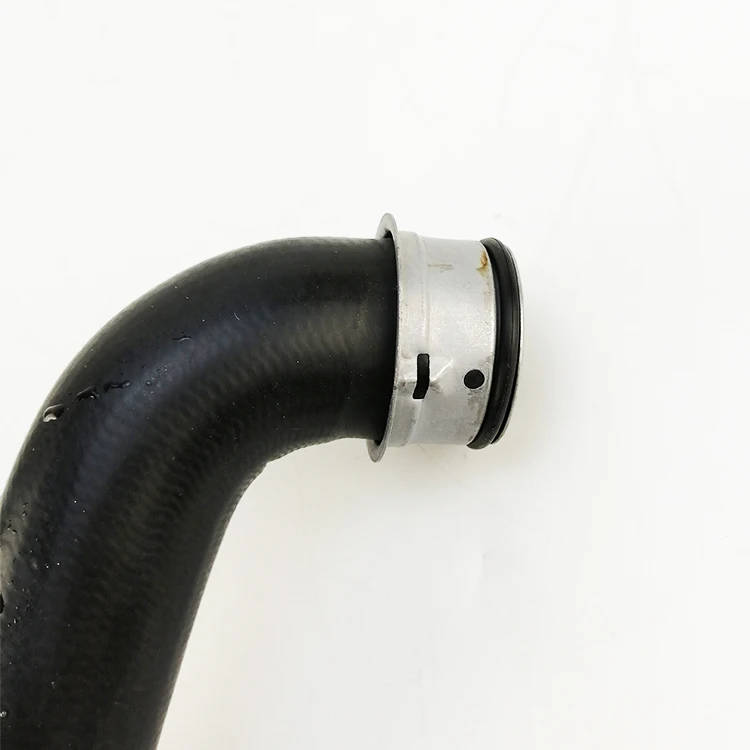 A1665000575 Water Tank Connection Lower Water Pipe 1665000575 For Mercedes Benz ML/GL/GLS/GLE