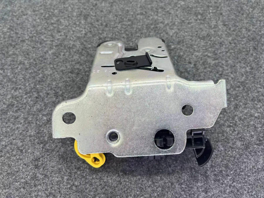 Car Boot Tailgate Lock Latch Hatch lock for VW Tiguan TERAMONT