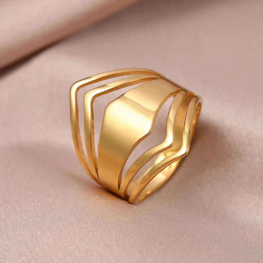 ** GENUINE STAINLESS STEEL ** Geometric Rhombus Antique Rings Gold Colour Size 8
