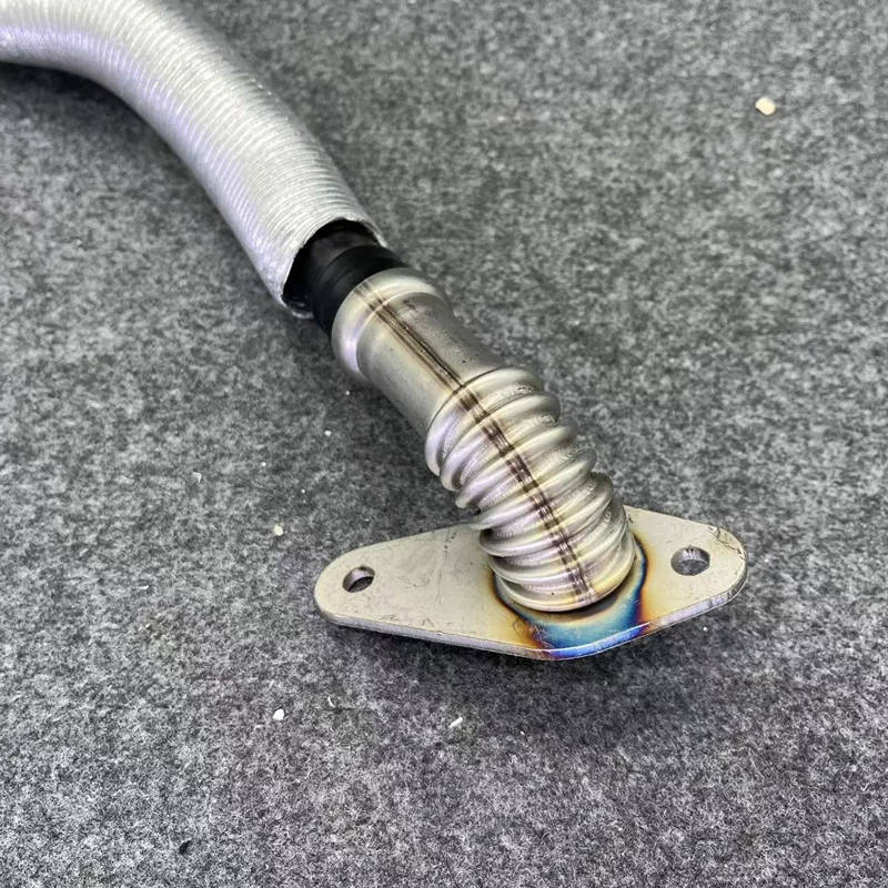 For Audi A4 A5 A6 A8 S5 S8 Quattro Q5 VW Amarok Seat Oil Water Separator Vent Hose Breather Pipe