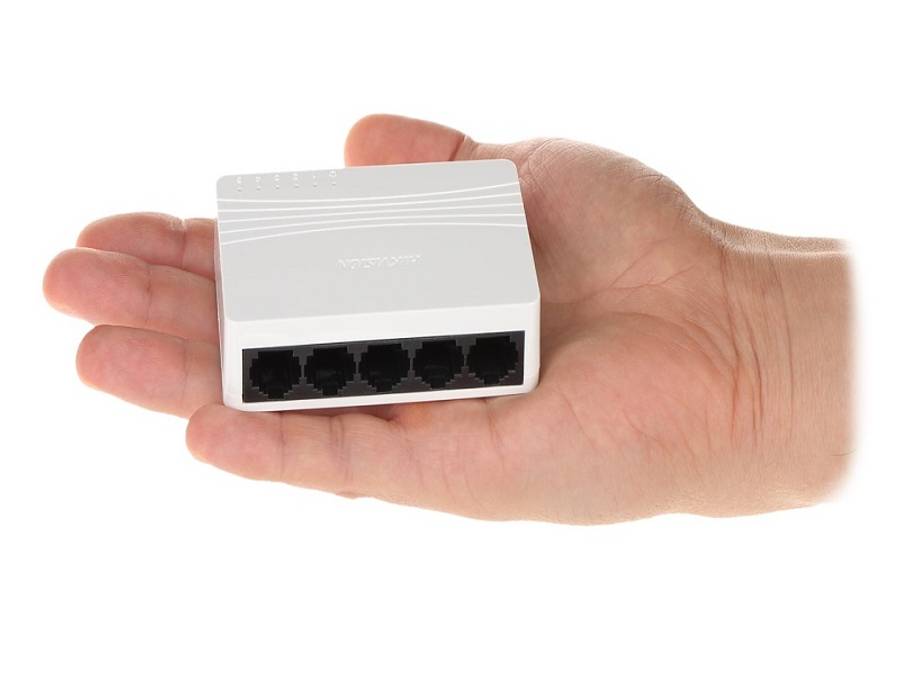 Hikvision 4 Port Ethernet Switch