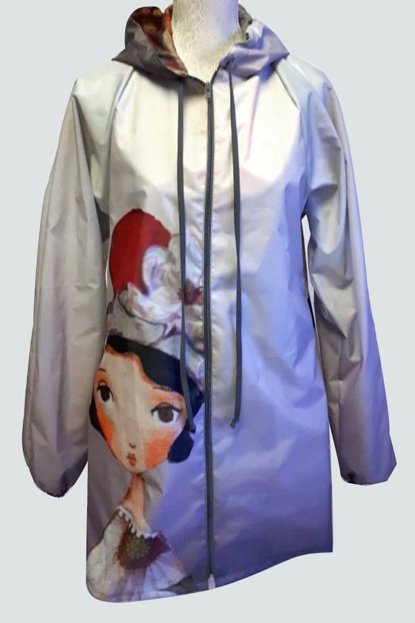 Lizzy Poppe raincoat