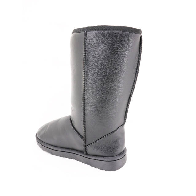 UGG Womens Classic  Leather Boot