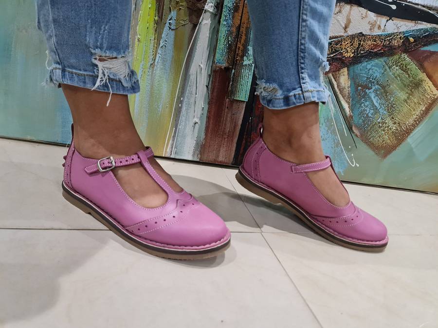 Woman's Brogue T-Bar - Size 3 4 6 left