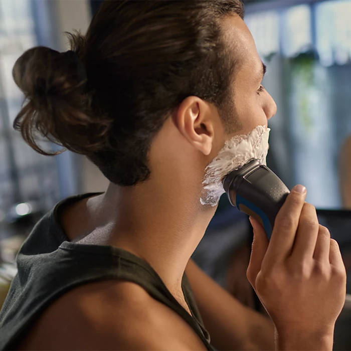 1000 Series Wet Or Dry Cordless Shaver