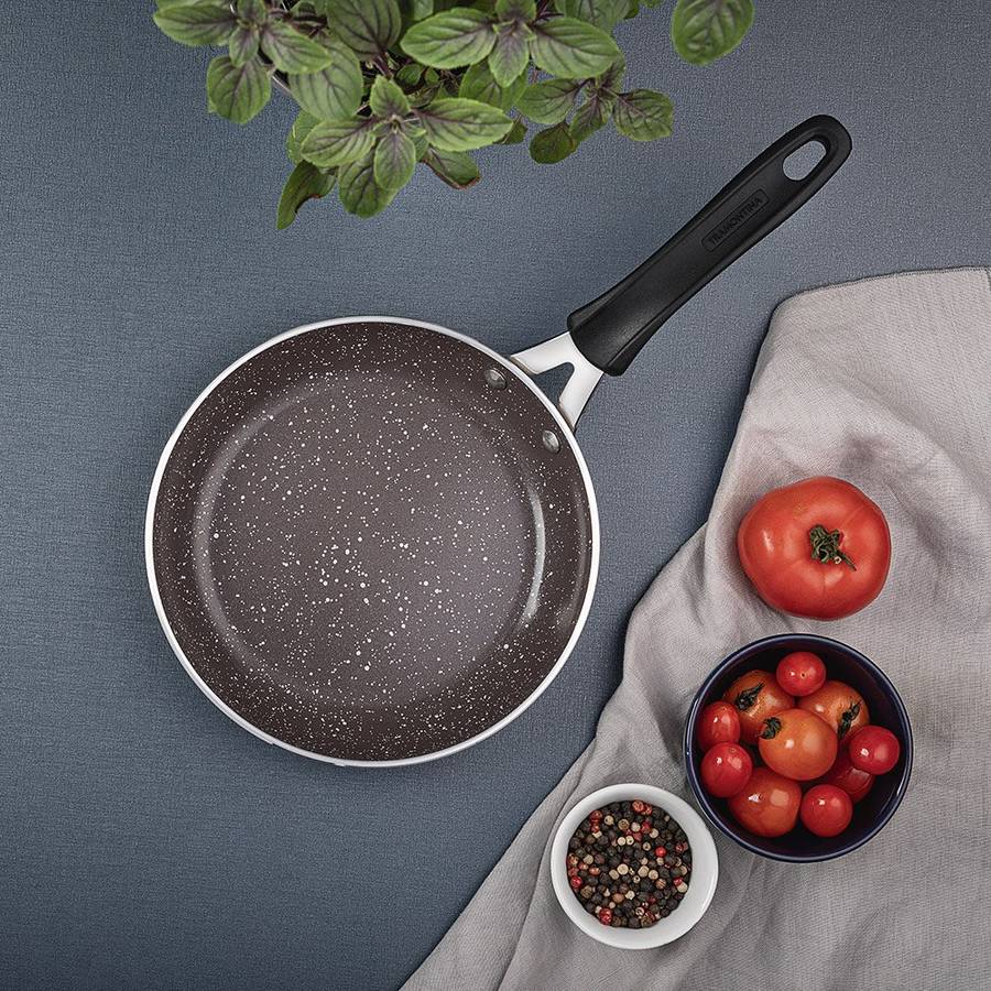 Tunis Truffle Pink Ceramic Frying Pan