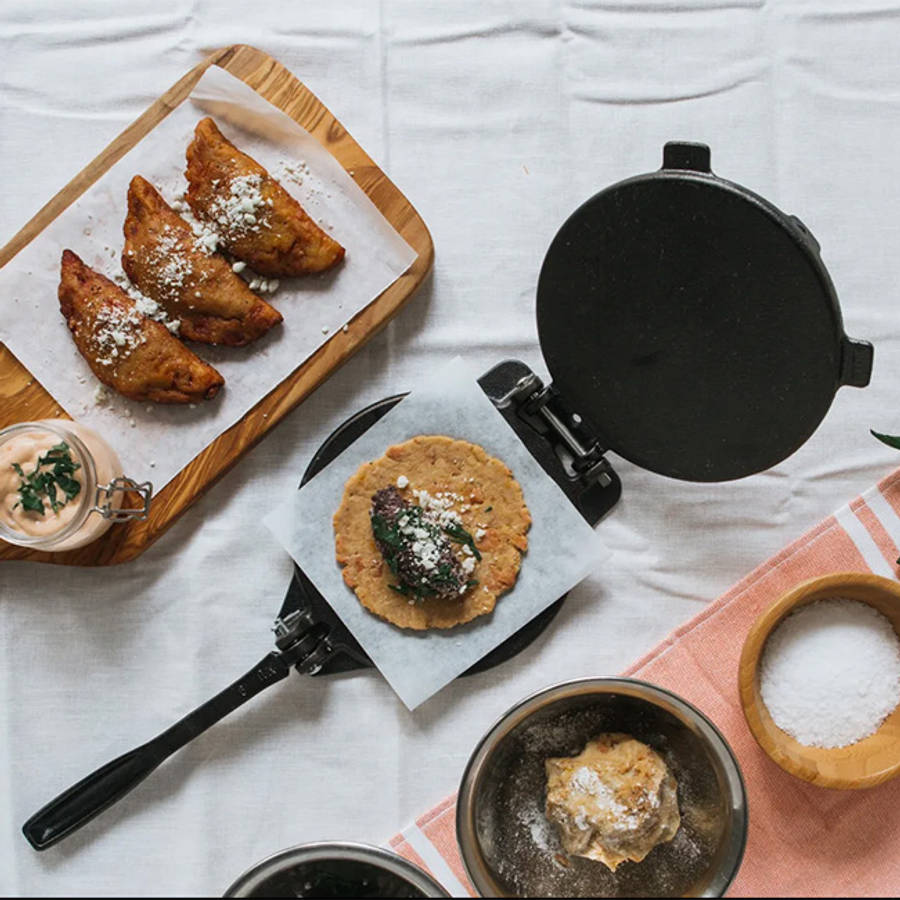 Seasoned Cast Iron Tortilla Press, 25cm