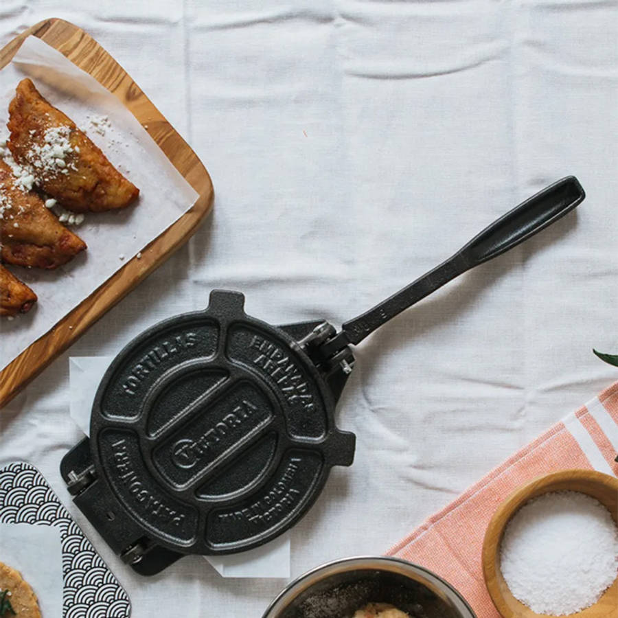 Seasoned Cast Iron Tortilla Press, 25cm