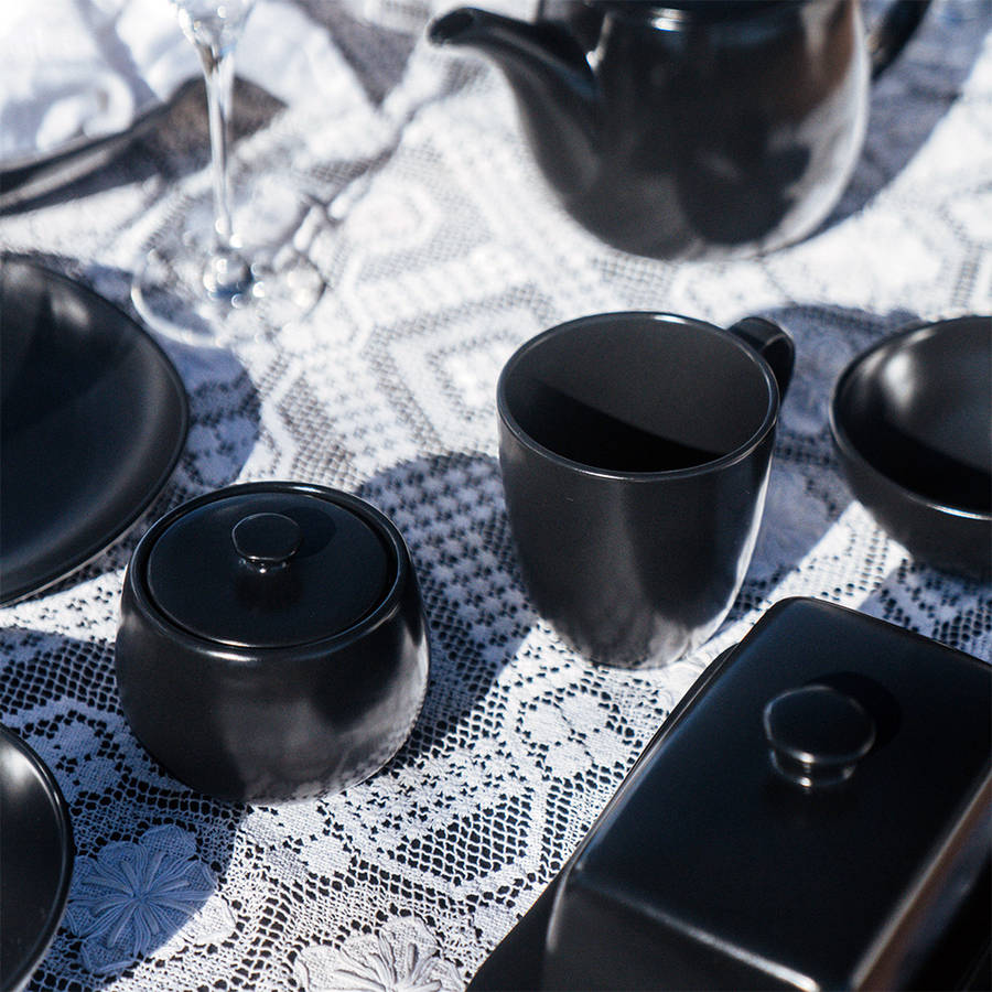 Noir et Noir Salad Bowl