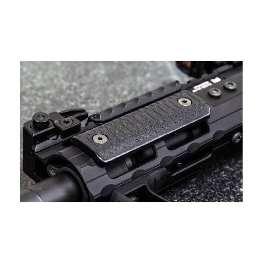 UTGRB-HP30M UTG Compact Foregrip, M-LOK, Polymer, Matte Black