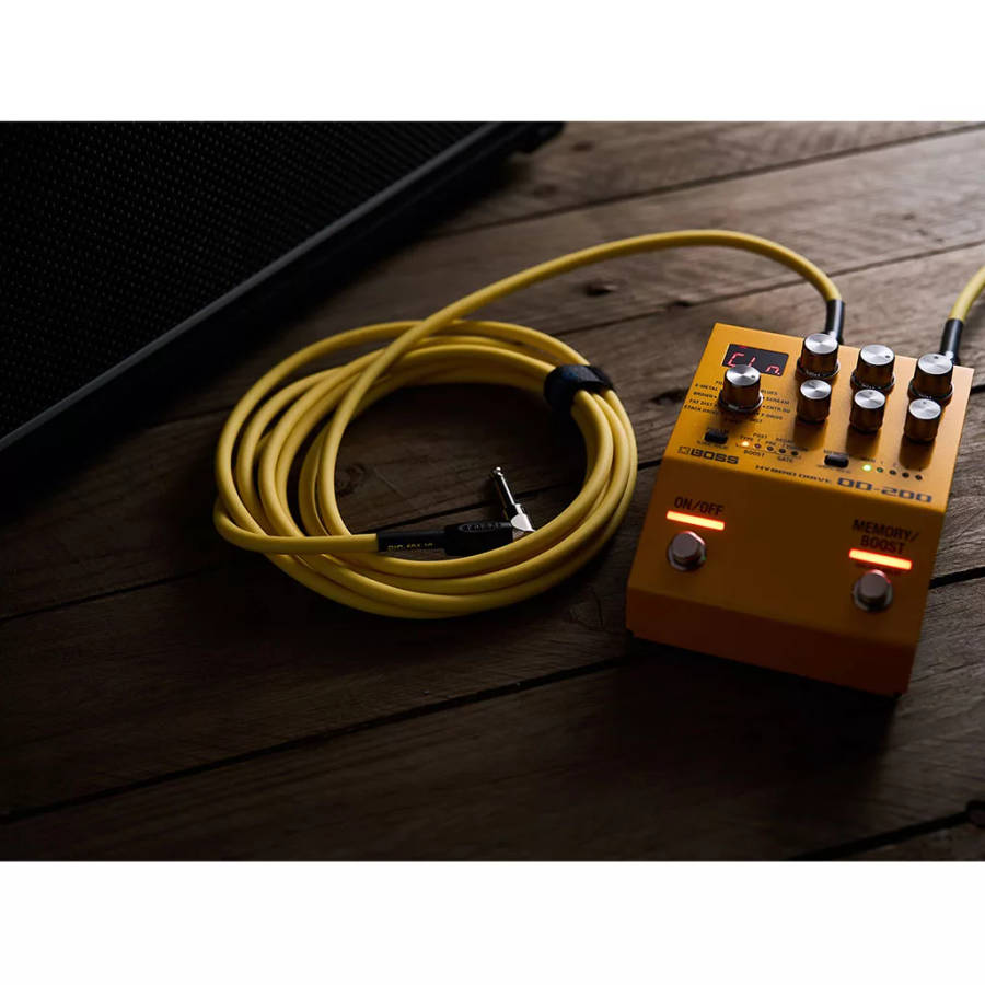 Boss BIC-10A 10-Foot Instrument Cable - Orange