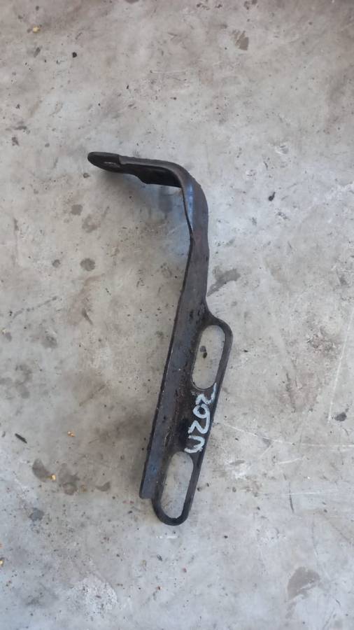 Mercedes W202 C180 Bracket