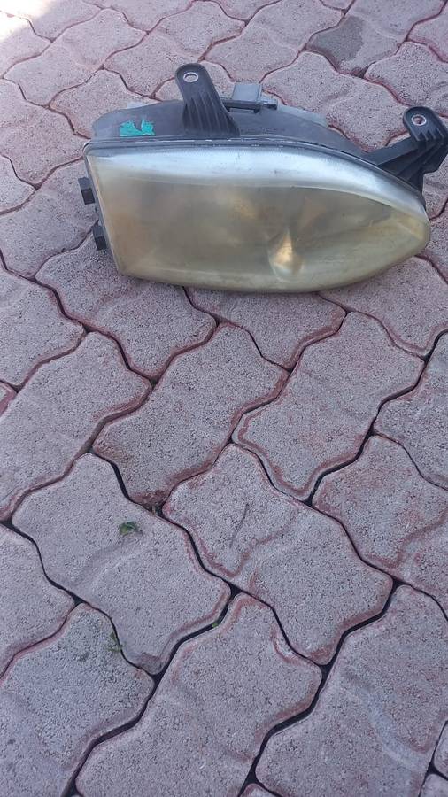 2000 Fiat Palio Right Headlight