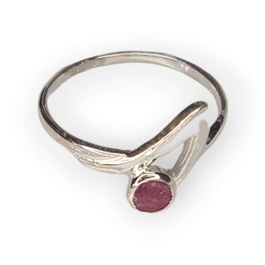 Ruby ring in 925 silver, round, size 7